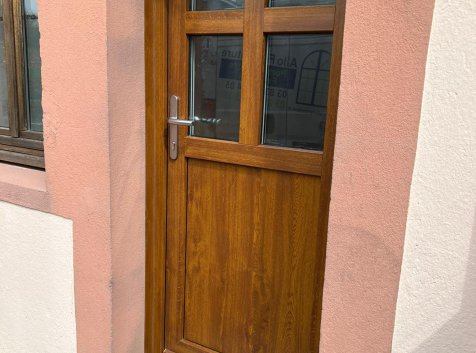 Porte d'entrée, portes fenêtres et fenêtres à Dompaire