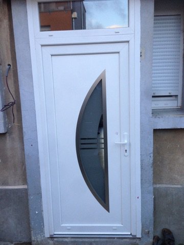 Fenêtres et porte d'entrée PVC à CUSTINES