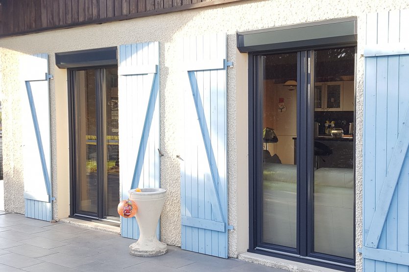 Fenêtres PVC et Porte de garage à UZEMAIN
