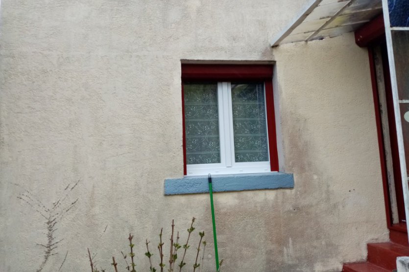Fenêtre et volets à Grandvillers