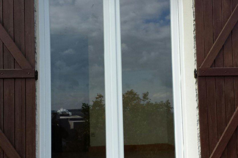 Fenêtres PVC et porte d'entrée Alu à Messein