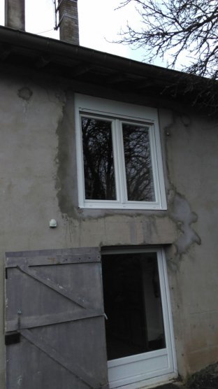 Fenêtres et porte d'entrée PVC à Bertrichamps