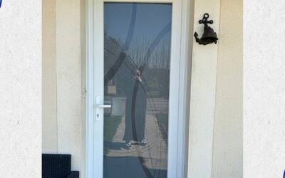 Installation d’une porte d’entrée PVC à Regney (proche Nomexy)