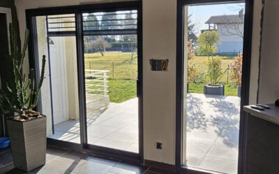 Installation de menuiseries aluminium et brises-soleil à Chavelot